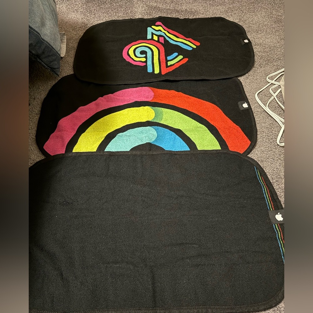 Apple Employee Microfiber Towel Set